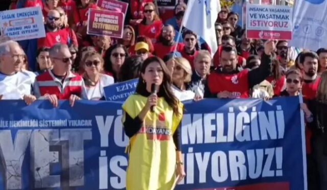 Ebeler, Koruyucu Sağlık Hizmetlerini Sunamıyor Ebeler, Koruyucu Sağlık Hizmetlerini Sunamıyor