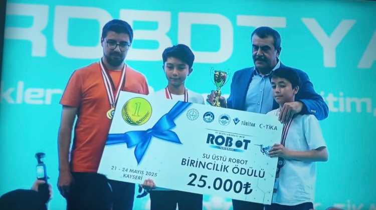 Konya Ekibi Robot Yarışması’ndan 6 Dereceyle Döndü