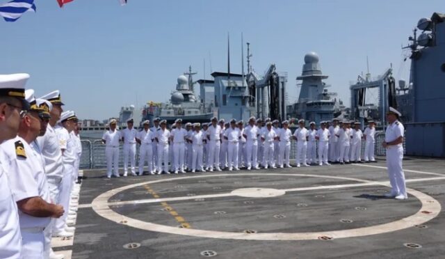 Türk Donanması Taranto Limanı’nda