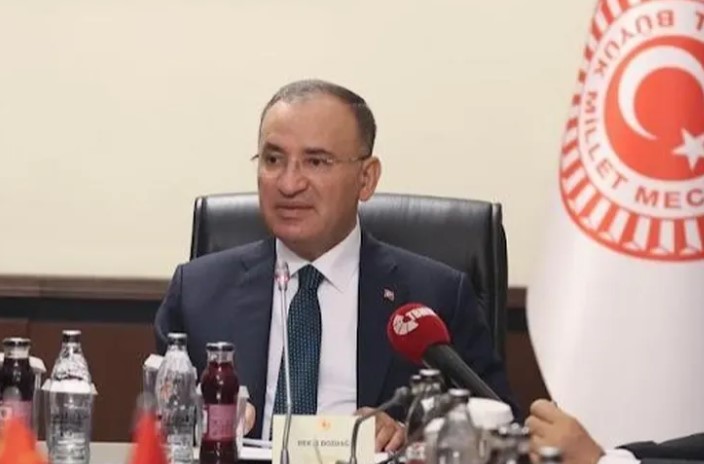 AK Parti TBMM Görev Dağılımını Açıkladı: Bozdağ Başkanvekili Oldu