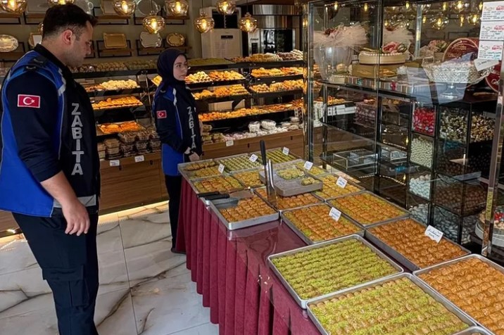 Gebze’de Tatlı Üretim ve Satış Noktalarına Sıkı Denetim