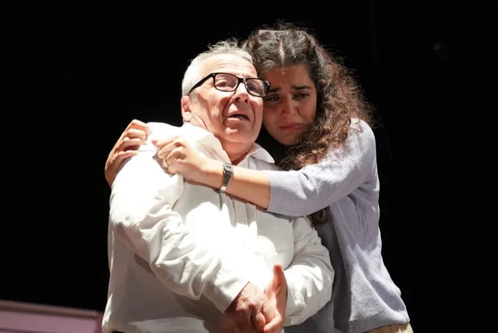 Ayvalık Belediye Tiyatrosu’na Uluslararası Üç Ödül