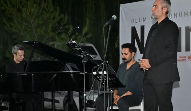 Manisa’da Nazım Hikmet, Şiir ve Müzikle Anıldı Manisa’da Nazım Hikmet, Şiir ve Müzikle Anıldı