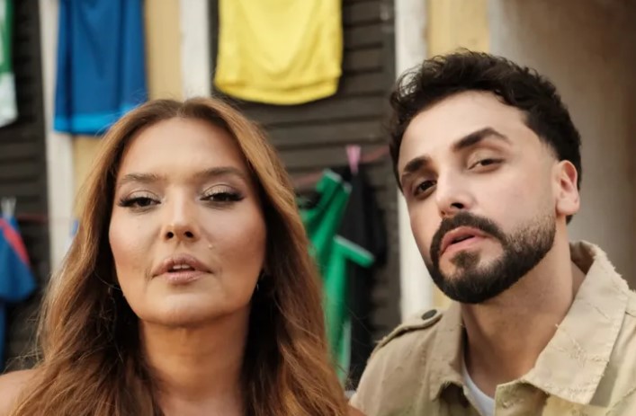 Demet Akalın & Sefo’nun Hit Şarkısı ‘Yerinde Dur’ Listeleri Altüst Etti!