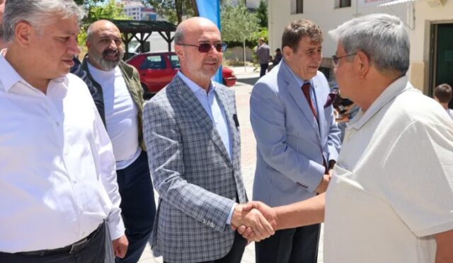 Selçuklu'da Başkan Pekyatırmacı Vatandaşlarla Buluştu