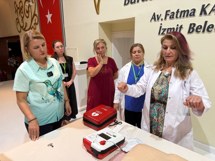 Ani Kalp Durmalarına Müdahale İçin İzmit’te Yeni Dönem Başladı