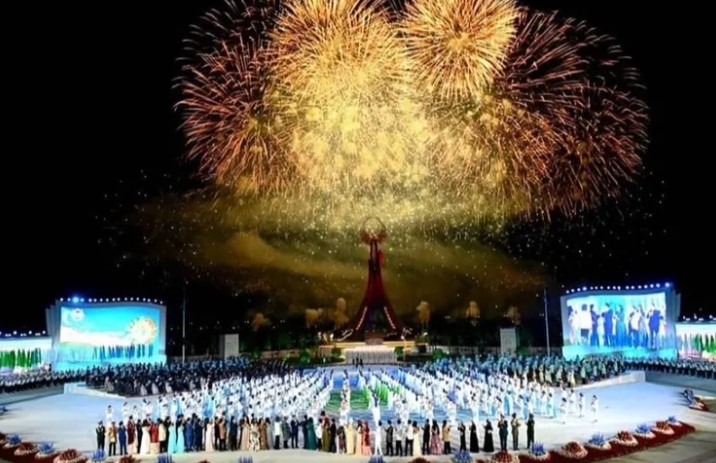 Özbekistan 34. Bağımsızlık Yılını Kutlamaya Hazırlanıyor