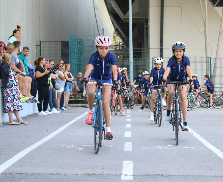 İzmir Büyükşehir, 2025’te Sporda İz Bırakıyor İzmir Büyükşehir, 2025’te Sporda İz Bırakıyor