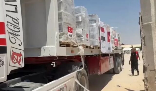 Gazze’ye Türkiye’den İnsani Yardım Sevkiyatı Sürüyor Gazze’ye Türkiye’den İnsani Yardım Sevkiyatı Sürüyor