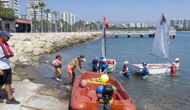 Mersin’de Babil Su Sporları Merkezi 1.000 Kişiye Eğitim Sağladı Mersin’de Babil Su Sporları Merkezi 1.000 Kişiye Eğitim Sağladı