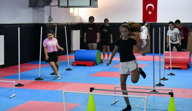 Başkentli minikler ABB yaz okullarında hem eğlendi hem öğrendi Başkentli minikler ABB yaz okullarında hem eğlendi hem öğrendi