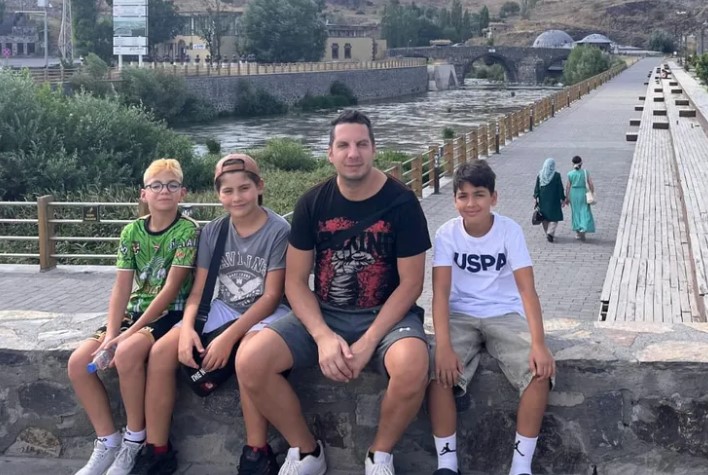 Bostanlıspor’un Minik Muaythai Sporcuları Kars’ta Mücadele Edecek