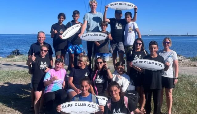 Hatay’ın Genç Sörfçüleri Almanya Kiel’de Rüzgarla Buluştu Hatay’ın Genç Sörfçüleri Almanya Kiel’de Rüzgarla Buluştu