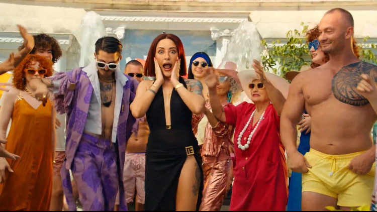 Melek Mosso’dan İlk Albüm ve “Badem” Sürprizi