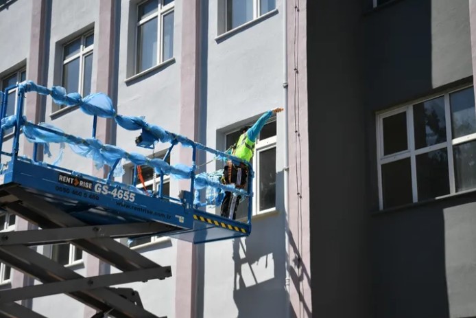 Beylikdüzü Belediyesi, okullarda bakım ve yenileme çalışmalarını tamamladı