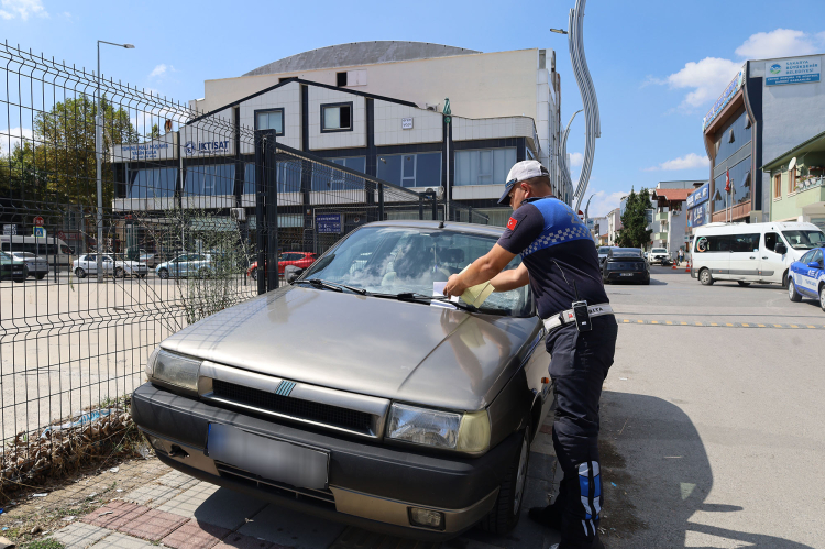 Sakarya Zabıtası Sürücülere Tek Tek Uyardı!