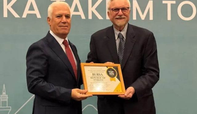Bursa, Dünyanın En Akıllı 7 Şehri Arasına Girdi: ‘TOP7’ Sertifikasını Aldı Bursa, Dünyanın En Akıllı 7 Şehri Arasına Girdi: ‘TOP7’ Sertifikasını Aldı