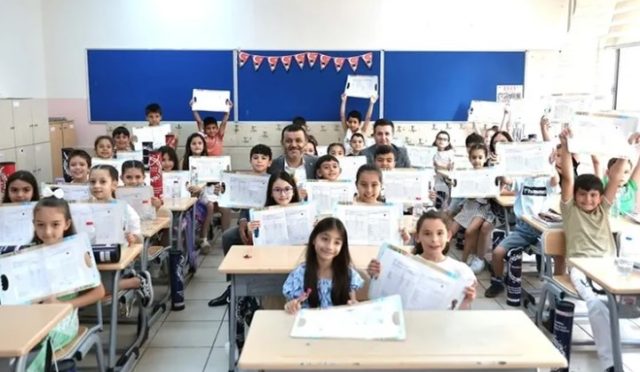 Denizli Büyükşehir’in Sosyal Belediyecilik Anlayışı Eğitime Katkı Sağlıyor