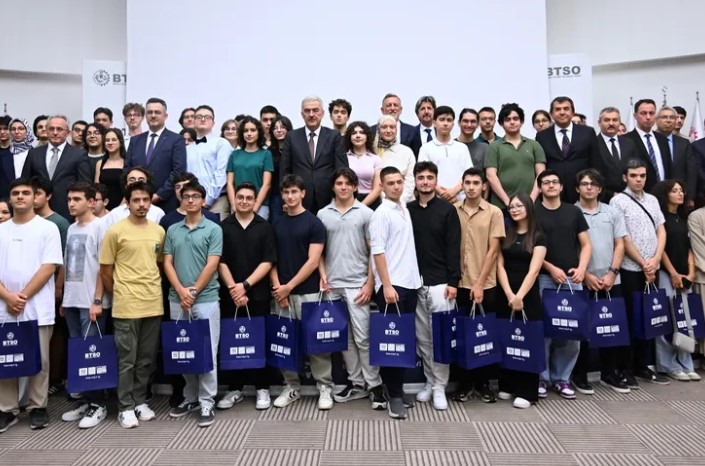 BTSO’da YKS’de Dereceye Giren Bursalı Gençlere Ödül