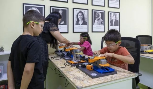 Minik Mucitler Hayallerini Gerçeğe Dönüştürüyor Minik Mucitler Hayallerini Gerçeğe Dönüştürüyor