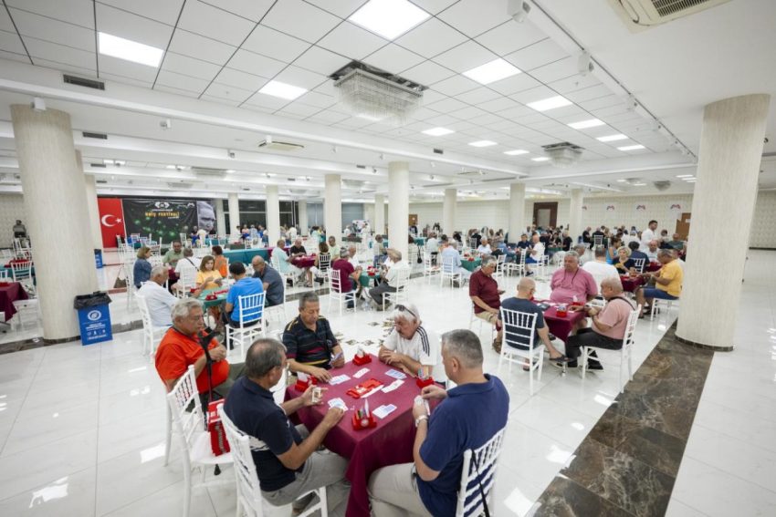 Mersin’de Uluslararası Briç Festivali Başladı