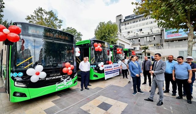 Büyükşehir Belediyesi toplu ulaşım filosuna 30 yeni otobüs kattı Büyükşehir Belediyesi toplu ulaşım filosuna 30 yeni otobüs kattı