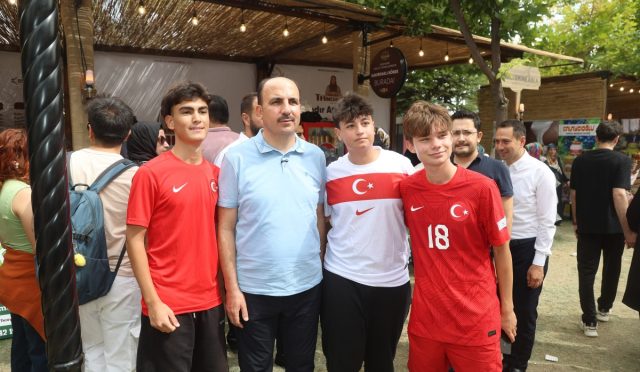 Başkan Altay’dan GastroFest’e Katkı Sağlayanlara Teşekkür Başkan Altay’dan GastroFest’e Katkı Sağlayanlara Teşekkür