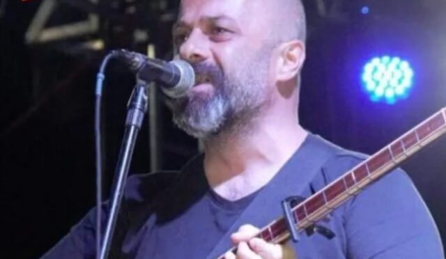 Kocaeli Milli İrade Meydanı’nda Yerel Sanatçıların Konseri Kocaeli Milli İrade Meydanı’nda Yerel Sanatçıların Konseri