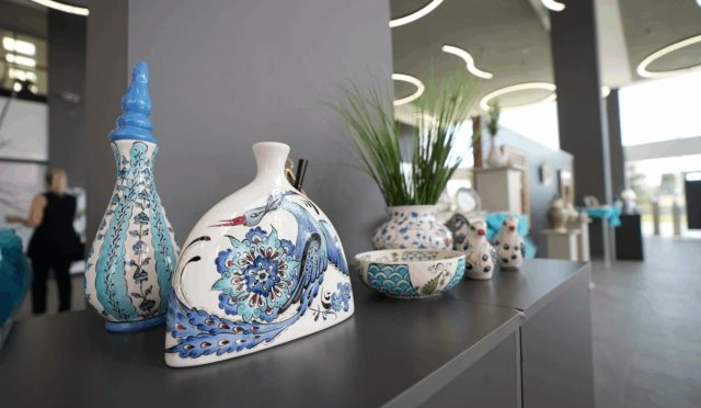 ‘Mavinin Lâl Hali’ Sanatseverlerle Buluştu ‘Mavinin Lâl Hali’ Sanatseverlerle Buluştu