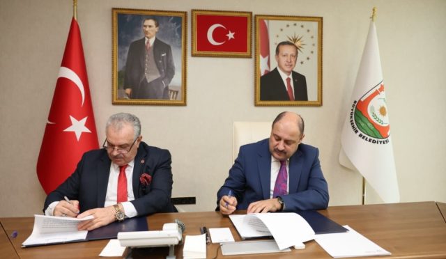 Şanlıurfa Büyükşehir Belediyesi ile Rizvaniye Vakfı Arasında 4 Yıllık İş Birliği Protokolü İmzalandı