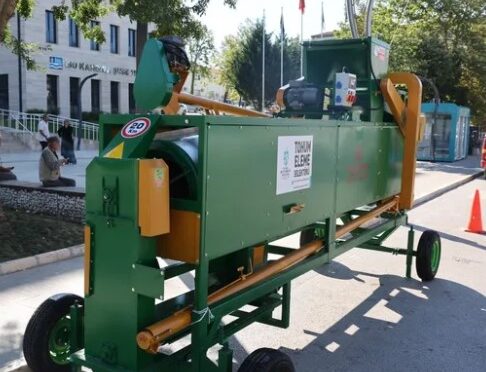 Kocaeli, Kandıralı Çiftçilere Yardım Eli Uzattı Kocaeli, Kandıralı Çiftçilere Yardım Eli Uzattı