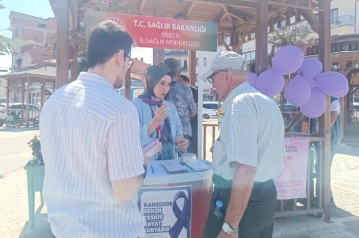 Bilecik’te Halk Sağlığı Haftasında Vatandaşlara Bilinçlendirme Etkinliği