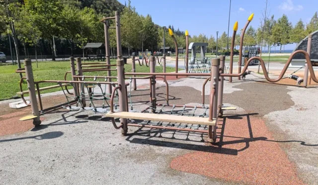 Karamürsel Ereğli Aktif Park’ta Zemin Yenileme Çalışması Tamamlandı Karamürsel Ereğli Aktif Park’ta Zemin Yenileme Çalışması Tamamlandı