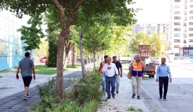 Yalçın’dan “Belediye Mahallemizde” Ekibine Destek