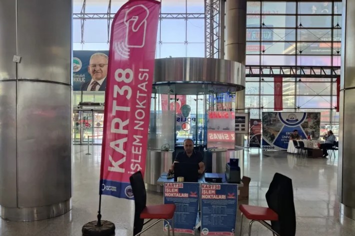 Kayseri Büyükşehir’den Üniversitelilere Sıcak Karşılama