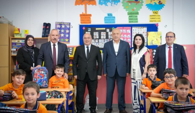 4 Bin Öğrenciye Eğitimde Büyükşehir Desteği 4 Bin Öğrenciye Eğitimde Büyükşehir Desteği