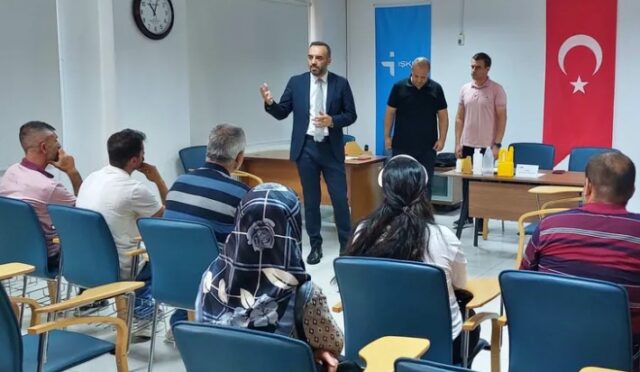 Salı Günleri İş Arayanlar ve İşverenler Bir Araya Geliyor Salı Günleri İş Arayanlar ve İşverenler Bir Araya Geliyor