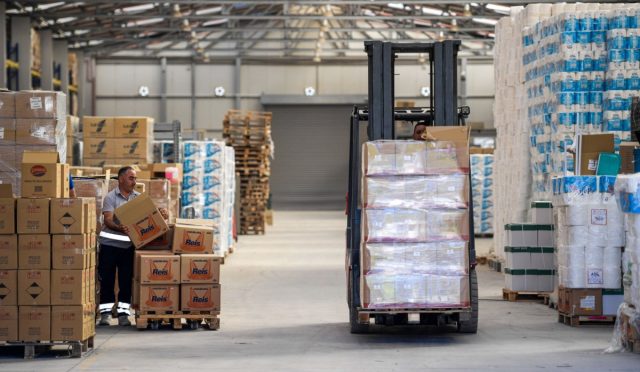 Okullarda Temizlik İçin Büyükşehir’den Hijyen Seti Okullarda Temizlik İçin Büyükşehir’den Hijyen Seti