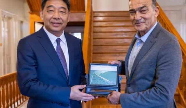 İzmir ve Çin Arasında Yeni Deniz Ticaret Köprüsü Kuruluyor İzmir ve Çin Arasında Yeni Deniz Ticaret Köprüsü Kuruluyor