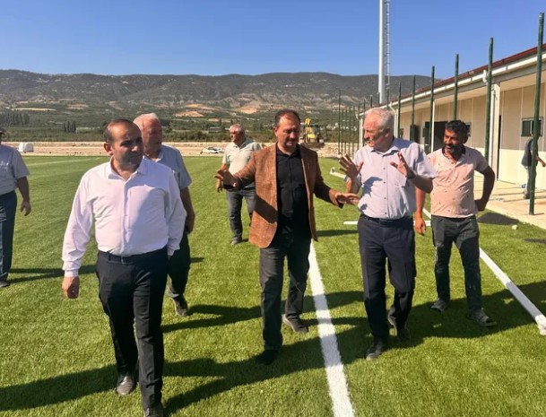 Tokat’a FIFA Standartlarında Futbol Sahası ve Uluslararası Atletizm Pisti Geliyor
