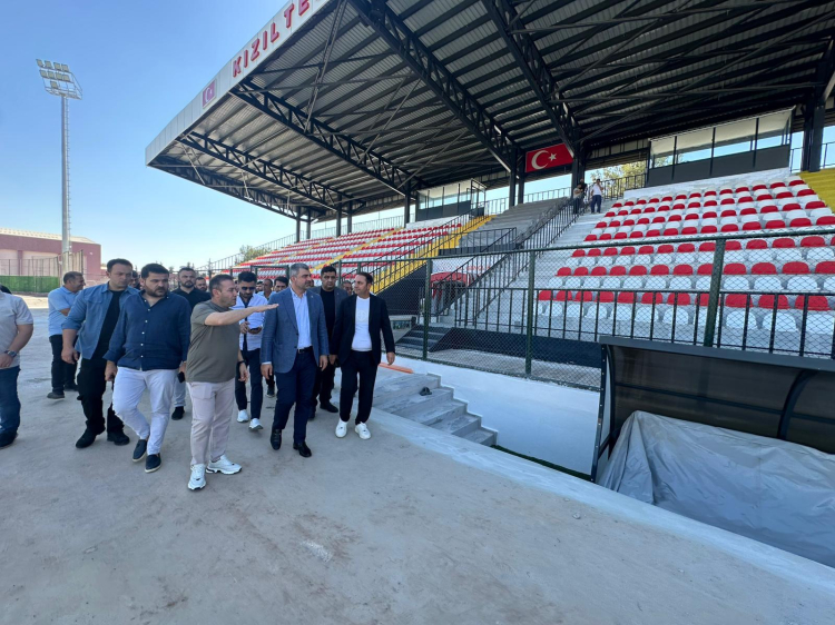 Kızıltepe İlçe Stadyumu Futbolseverlere Kapılarını Açtı