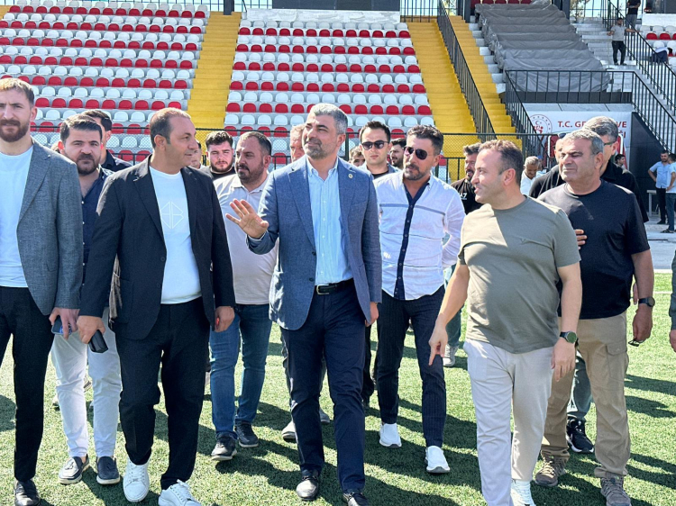 Kızıltepe İlçe Stadyumu Futbolseverlere Kapılarını Açtı
