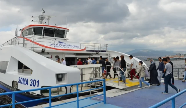 İzmirliler İZDENİZ Hizmetlerinden Yüksek Memnuniyet Duyuyor