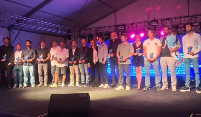 Tekirdağ Yelken Camiası TYF 2025 Ödül Törenine Damga Vurdu