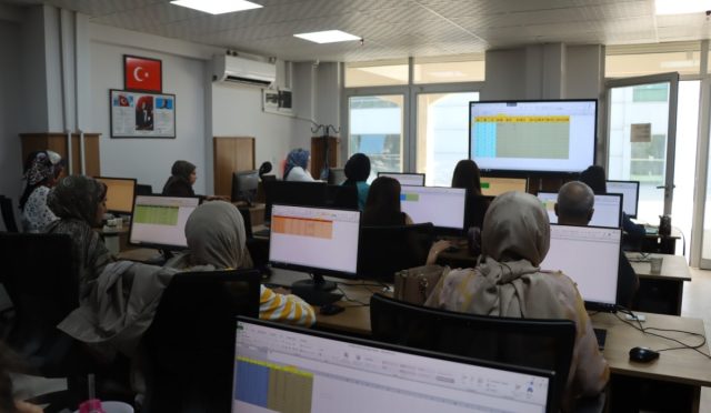 Büyükşehir, Bilgisayar Operatörlüğü Eğitimi Sunuyor Büyükşehir, Bilgisayar Operatörlüğü Eğitimi Sunuyor