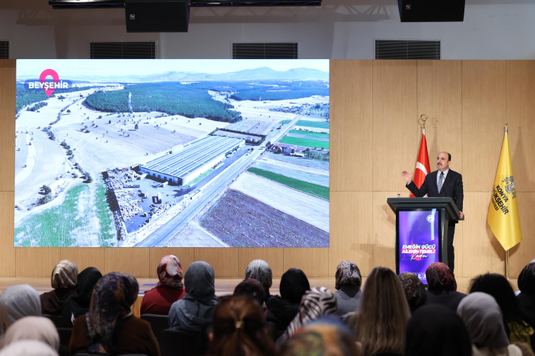 Konyalı kadınlardan ‘Aile Yılı’ kapsamında anlamlı gezi Konyalı kadınlardan ‘Aile Yılı’ kapsamında anlamlı gezi