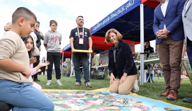 Eskişehir’de “Günümüzden Geleceğe Bilim Yolculuğu” şenliği gerçekleşti Eskişehir’de “Günümüzden Geleceğe Bilim Yolculuğu” şenliği gerçekleşti