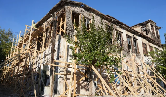 Muğla Milas’ta Tarihi Konaklar Görkemli Hâliyle Açılıyor Muğla Milas’ta Tarihi Konaklar Görkemli Hâliyle Açılıyor