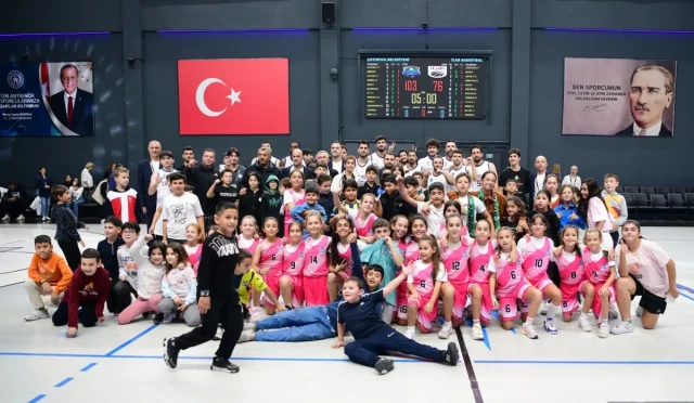 Çayırova Belediyesi, iLab Basketbol’u Farklı Mağlup Etti Çayırova Belediyesi, iLab Basketbol’u Farklı Mağlup Etti