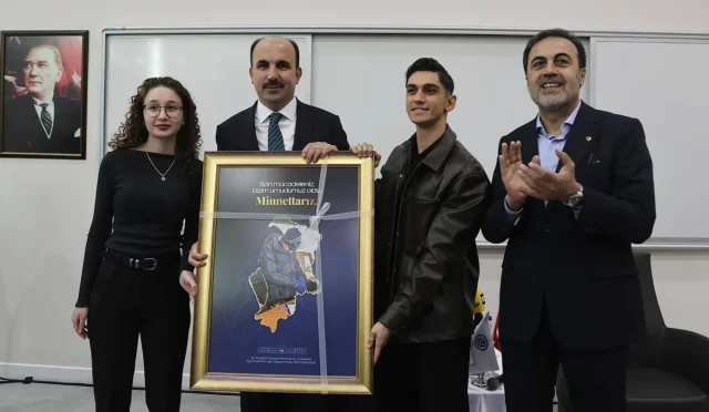 Başkan Altay: Gençler, Boykotta Duyarlı Olun Başkan Altay: Gençler, Boykotta Duyarlı Olun